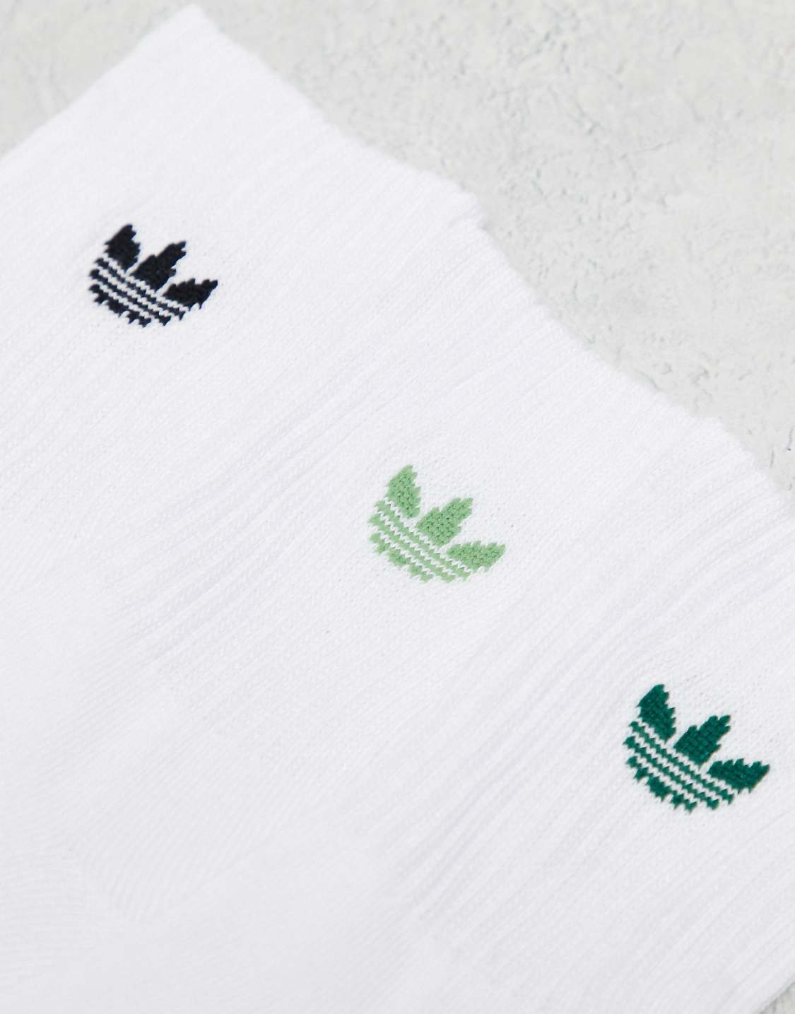 Originals Trefoil 2.0 3-Pack High Quarter Socks (White)