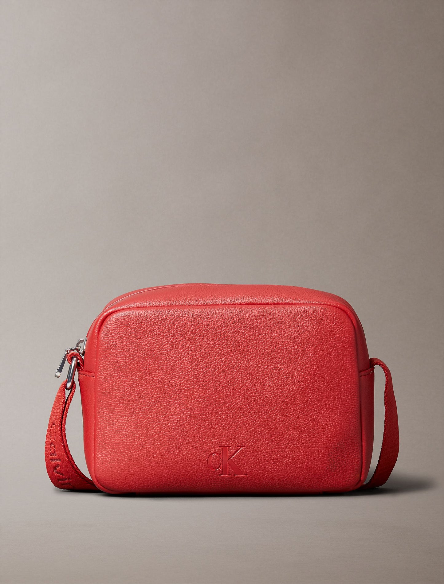 All Day Round Camera Bag (Lava Falls)