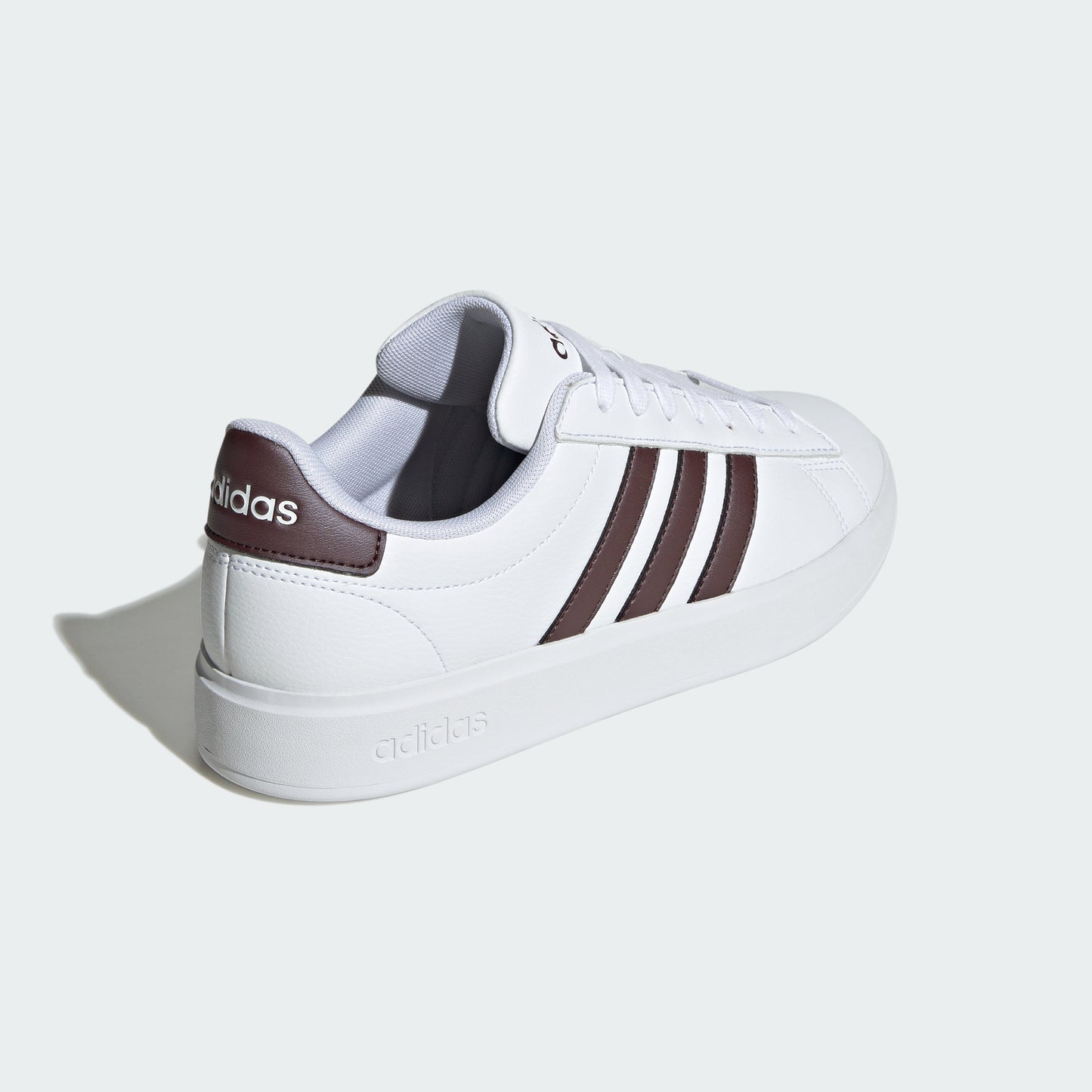 Grand Court 2.0 Shoes (White / Brown)
