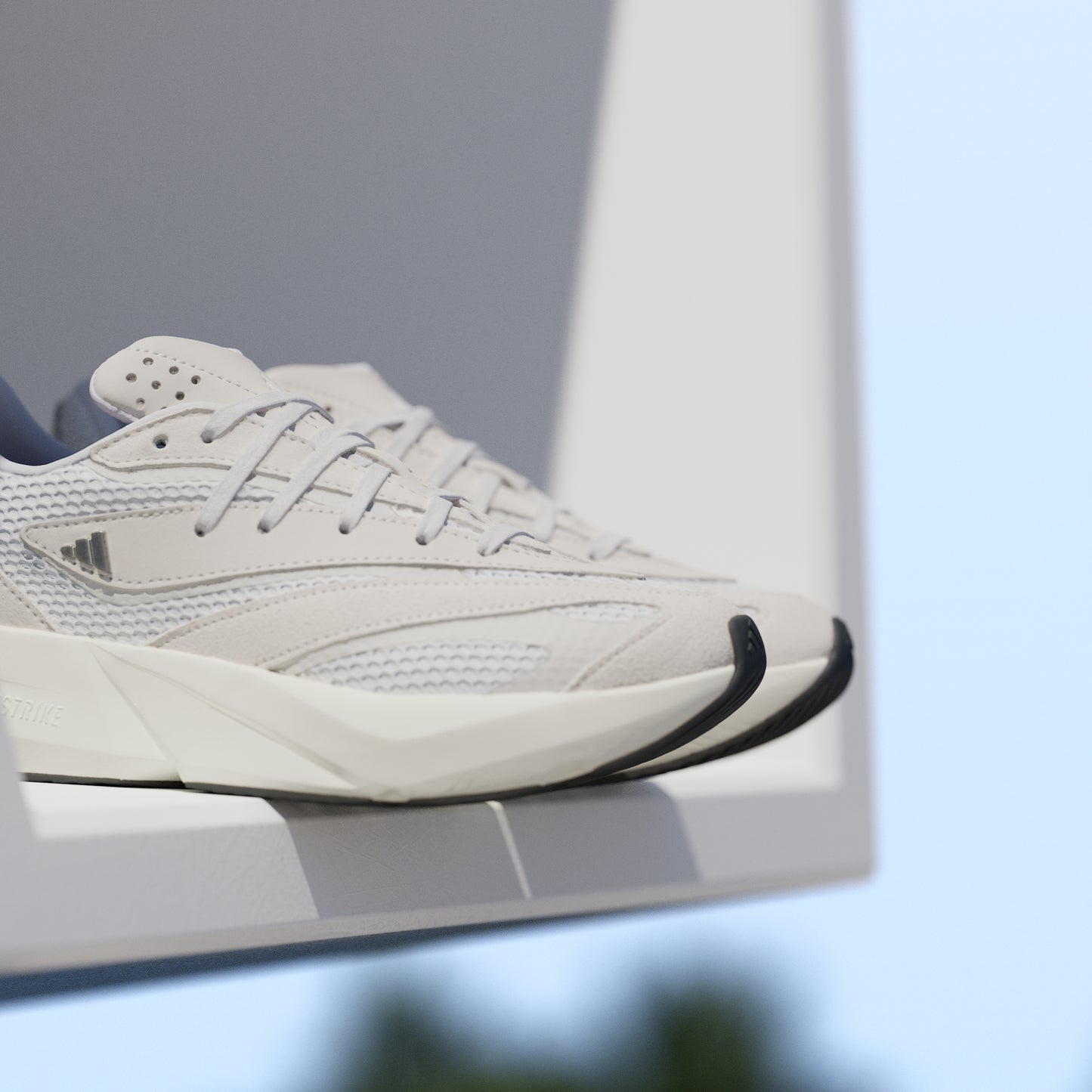 Lightblaze Shoes (White / Grey)