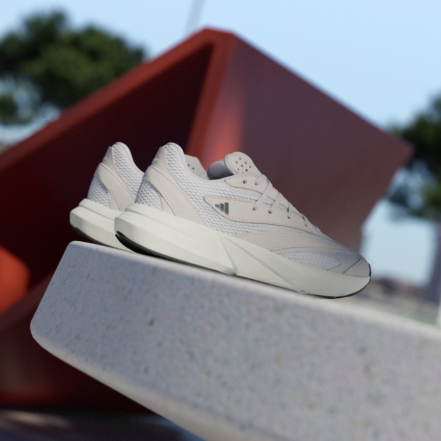 Lightblaze Shoes (White / Grey)