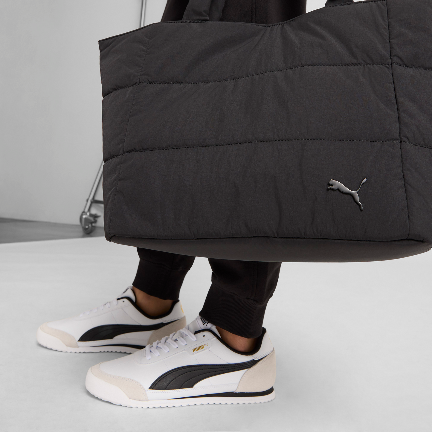 Plush Delux Tote Bag (Black)
