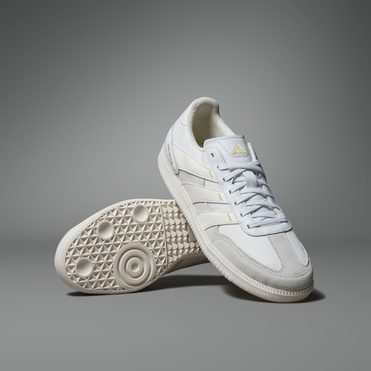Predator Freestyle Shoes (Cloud White / Off White / Gold Metallic)