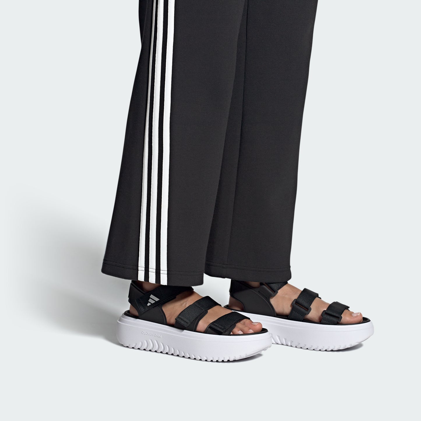 SLYN Sandals (Black / White)
