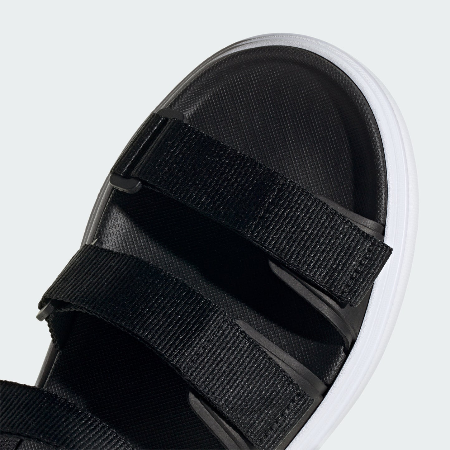 SLYN Sandals (Black / White)