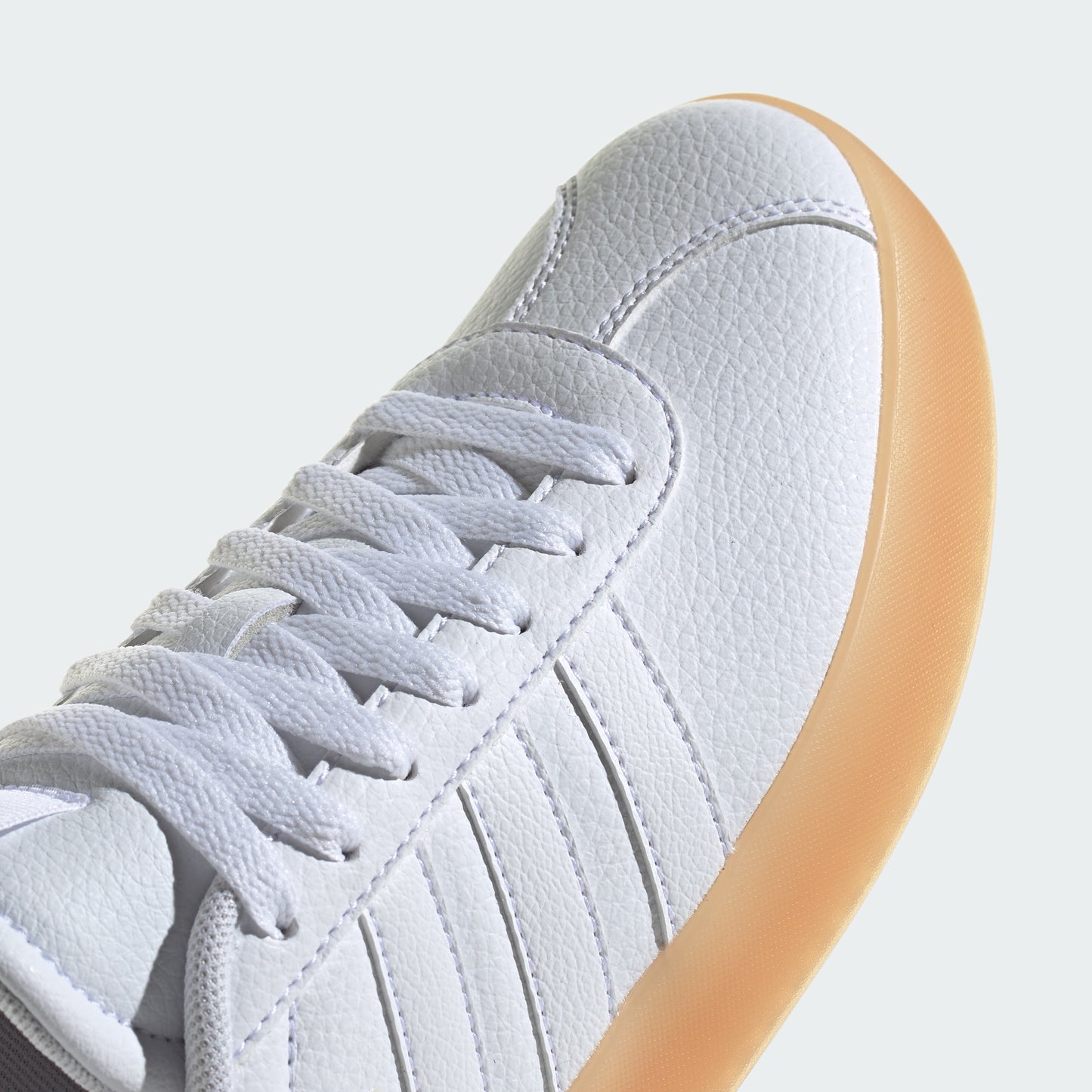 VL Court 3.0 Low Shoes (White / Gum)