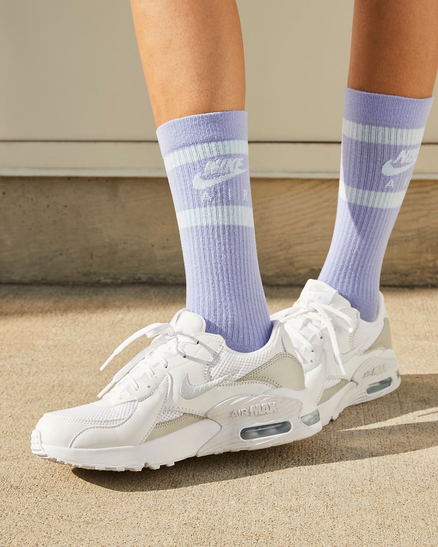 Air Max Excee Shoes (White / White / Metallic Platinum)