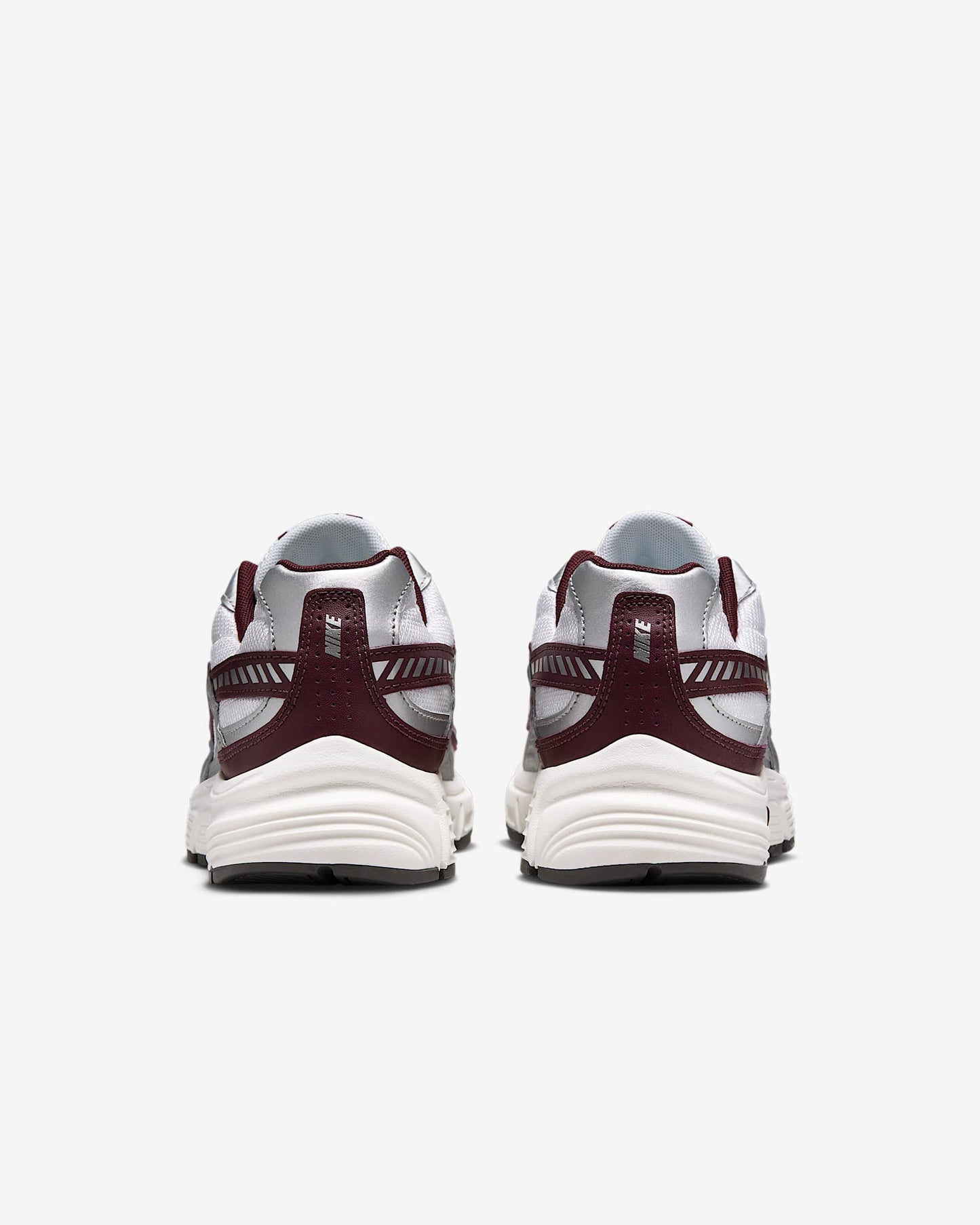 Initiator Shoes (White / Burgundy)