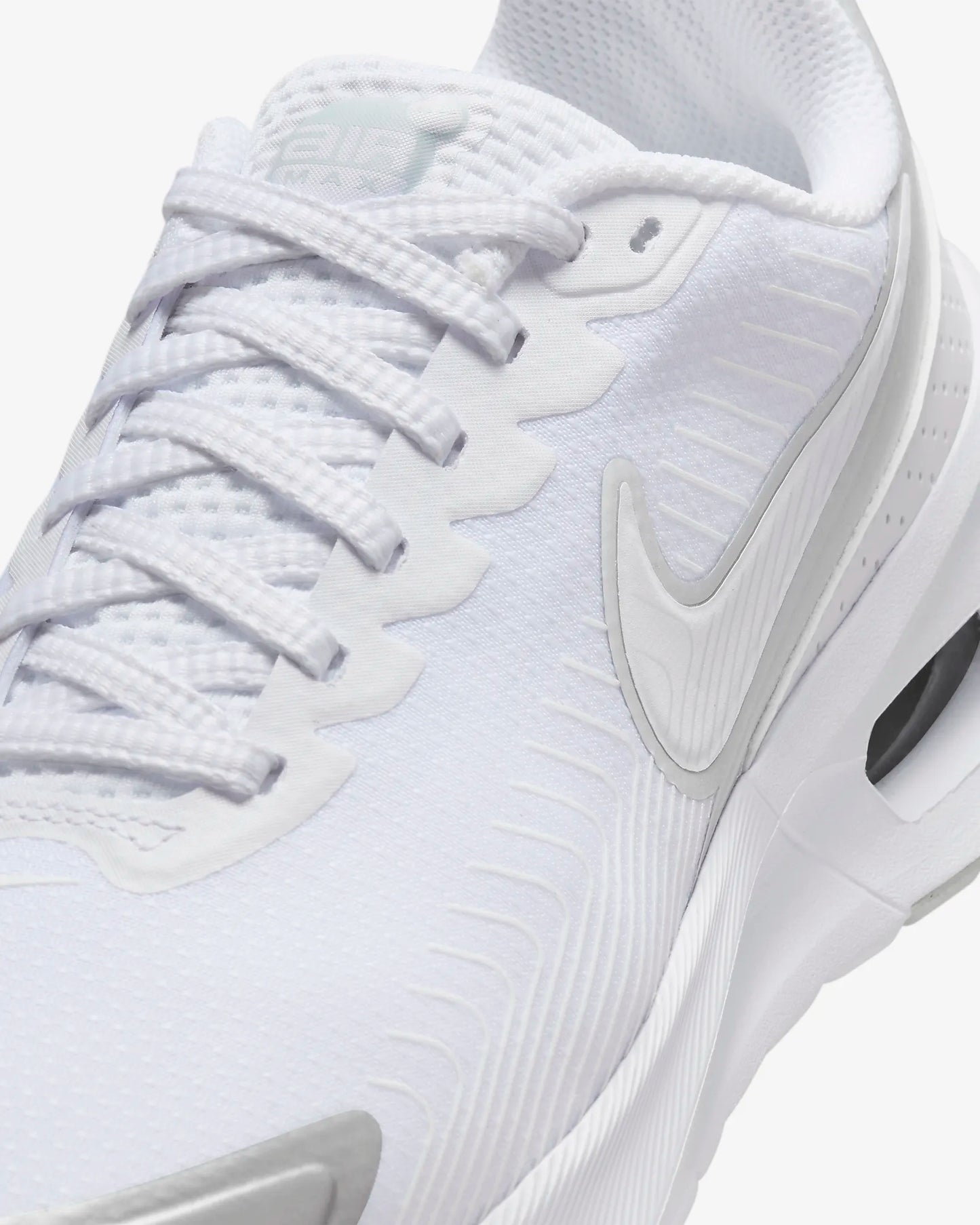 Air Max Nuaxis Shoes (White/Pure Platinum/Metallic Silver/White)