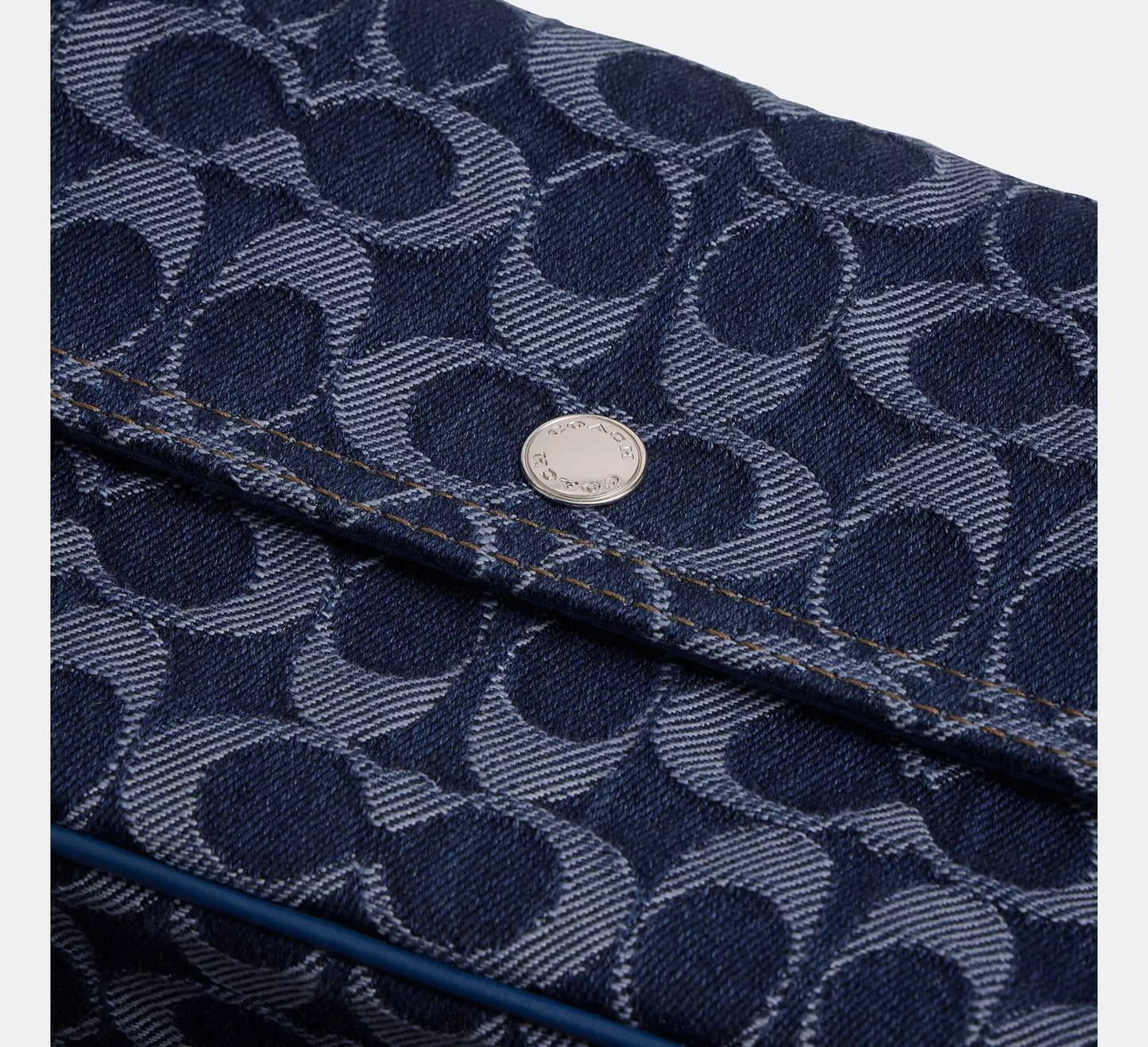 Brook Flap Chain Bag In Signature Denim (Blue)