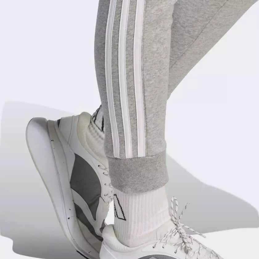 Essentials 3-Stripes Fleece Pants (Medium Grey Heather / White)