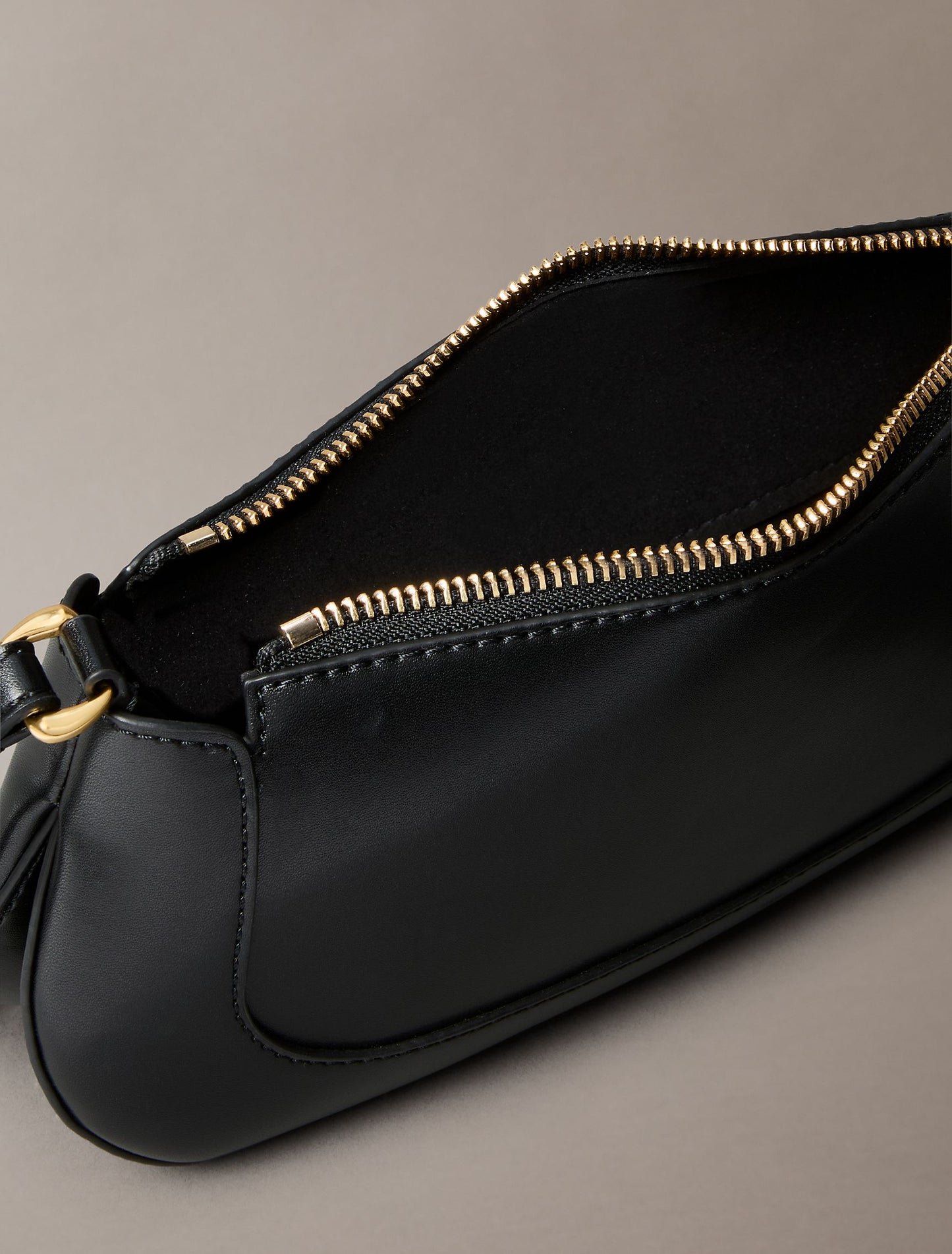 Long Zip Crossbody Bag (Black)