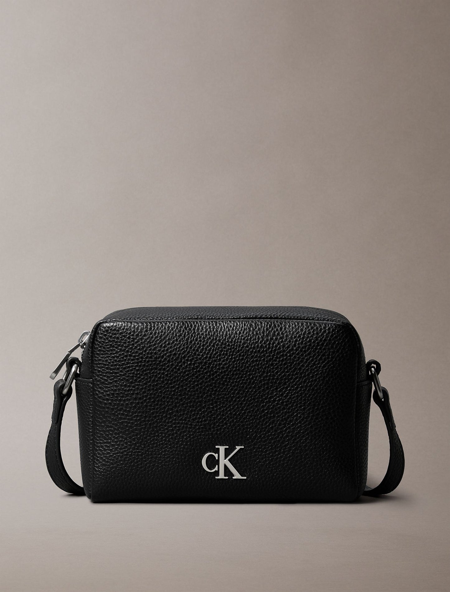 Archive Hardware Camera Bag (Black)