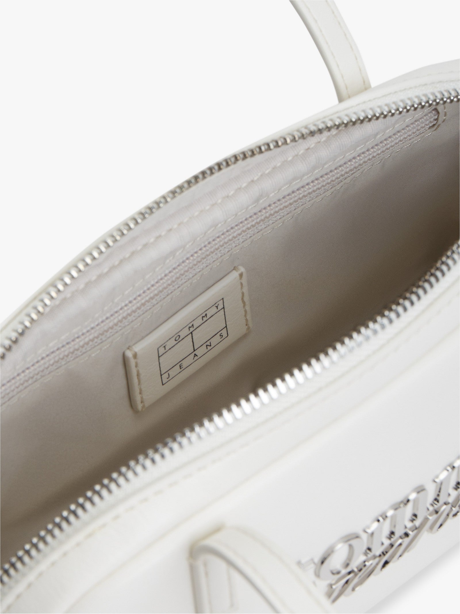Tommy Jeans East-West Shoulder Bag