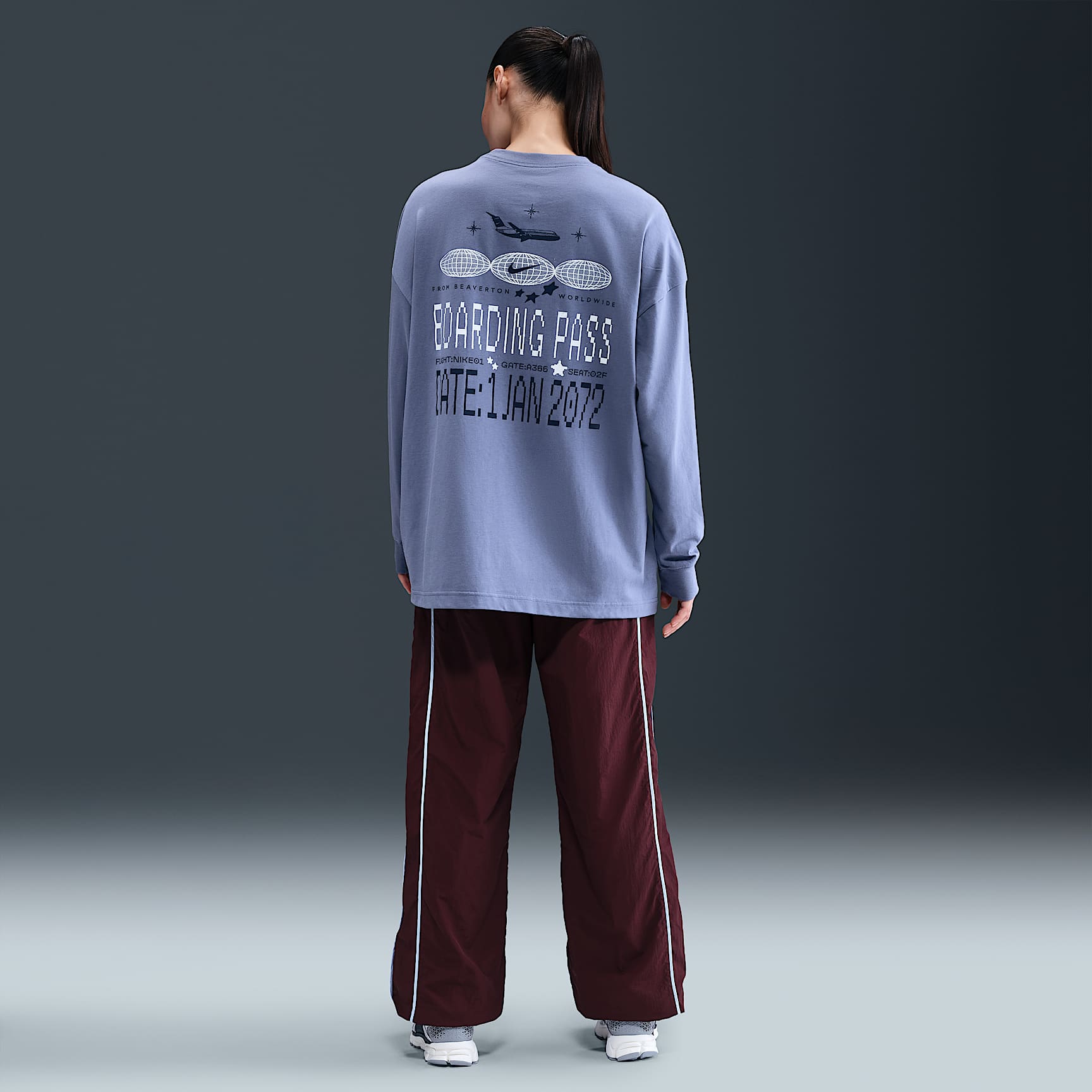 Nike Sportswear Women's Oversized Long-Sleeve T-Shirt