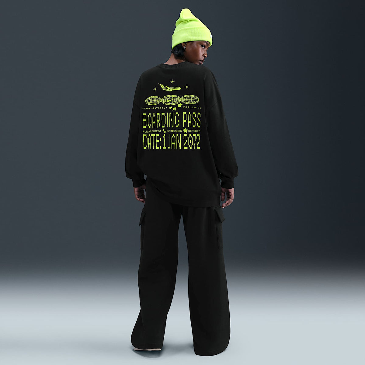 Nike Sportswear Women's Oversized Long-Sleeve T-Shirt
